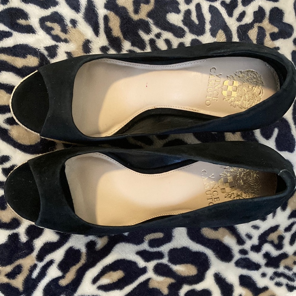 9.5M Vince Camino wedges EUC
